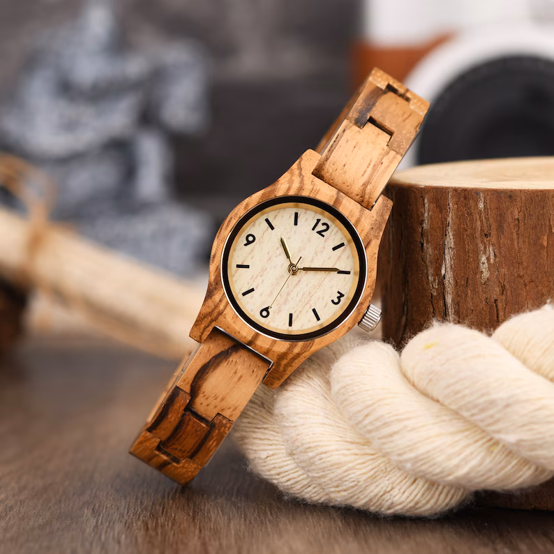 Women's Watch, Wood Watch for Her, Engraved Wood Watch, Mother's Day Gift for Mom, Anniversary Gift for Her, Gift for Mom